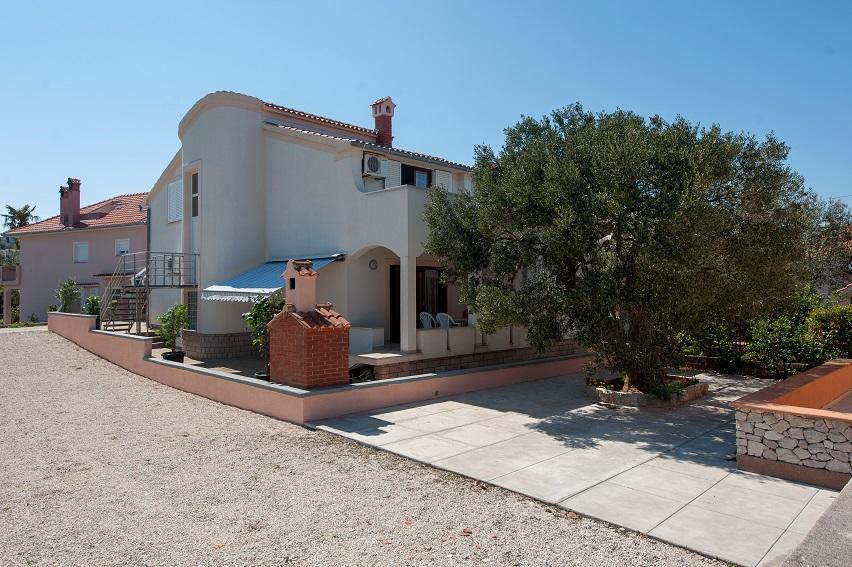 "Babs Swiss" Am Meer Poljana (Ugljan) Exterior foto